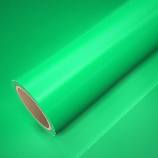 Rolle Folie ICR® Fantastic Green auf einem Bogen derselben Folie