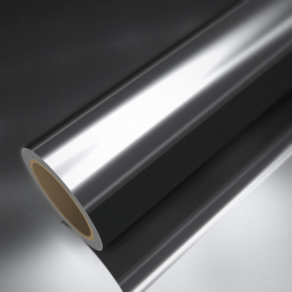 Rolle Folie Chrom Silber auf einem Bogen derselben Folie